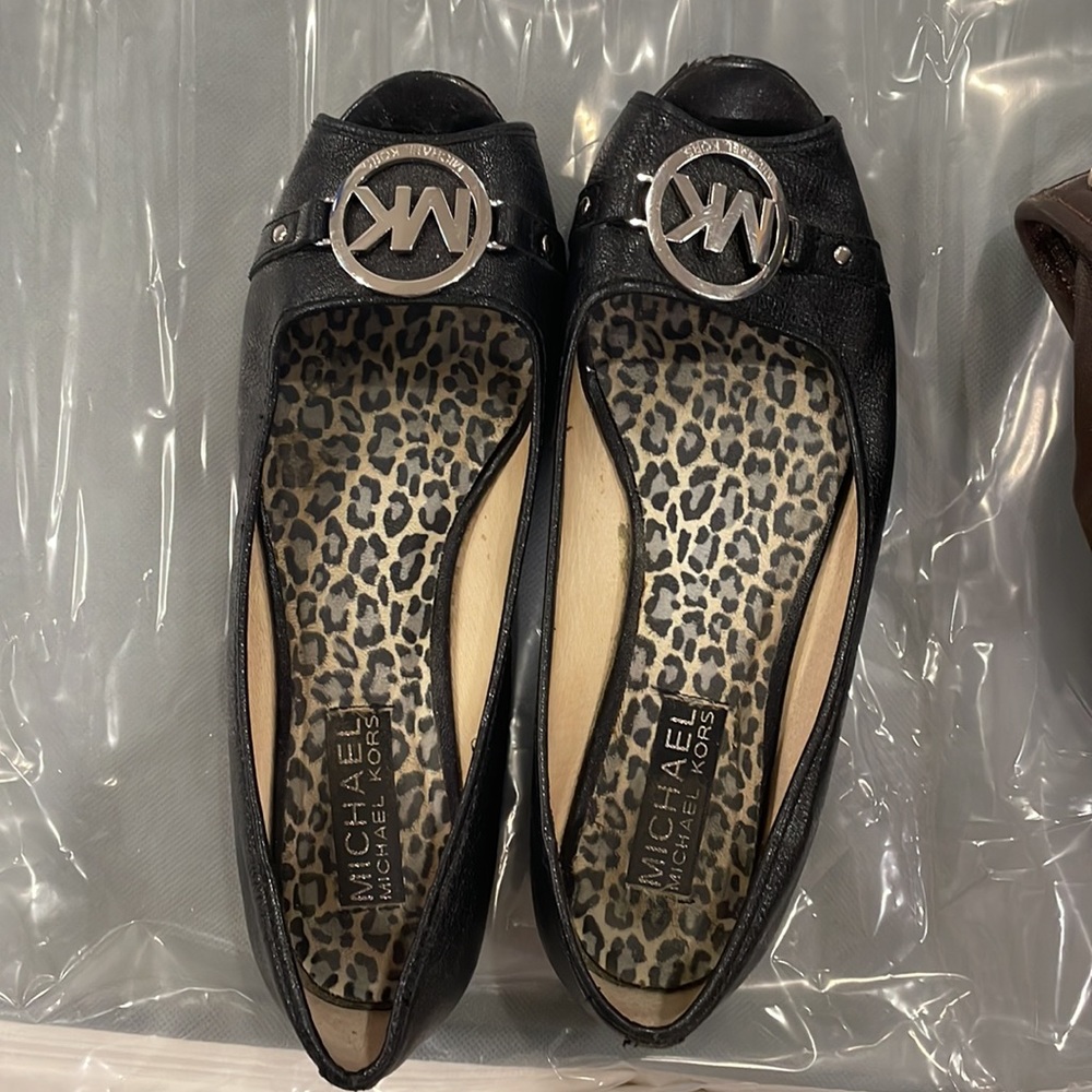 Michael kors leather black flats